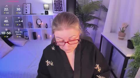 Alexandra online show from March 21, 9:40 pm