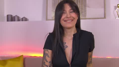 AlexandraBloom online show from January 23, 10:33 pm