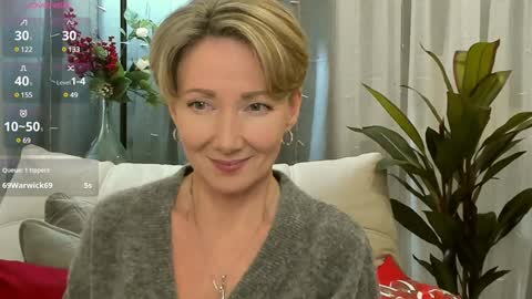 Alexandra online show from December 6, 7:23 pm