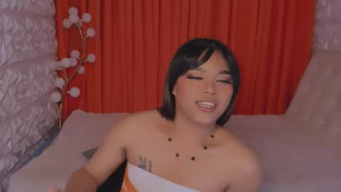 alexandrafoster online show from March 14, 2:33 pm