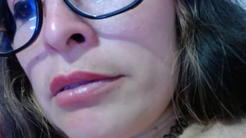 alexandrasaen online show from June 3, 10:59 pm