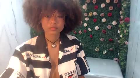 Snapshot of alexawet_ chatting on June 21, 3:25 pm Alexa online show from June 21, 3:25 pm