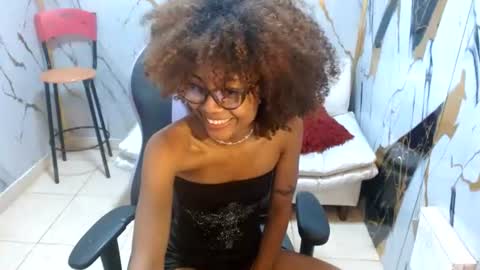 Snapshot of alexawet_ chatting on July 27, 2:46 pm Alexa online show from July 27, 2:46 pm