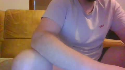 Snapshot of alexbwc chatting on December 15, 11:01 am alexbwc online show from December 15, 11:01 am