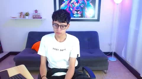 alex online show from March 20, 1:38 pm