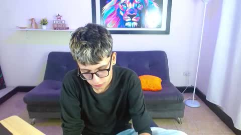 alex online show from March 29, 1:44 pm