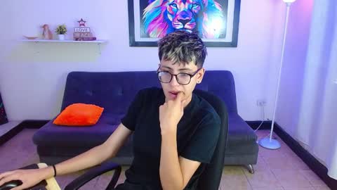 alex online show from April 7, 1:44 pm