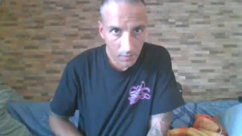 Snapshot of alexdelarge23 chatting on November 3, 11:33 am alexdelarge23 online show from November 3, 11:33 am