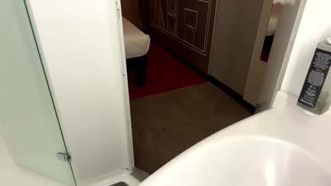 Snapshot of alexfck2005 chatting on December 8, 7:22 pm alexfck2005 online show from December 8, 7:22 pm