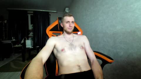 Snapshot of alexfox2018 chatting on December 2, 10:12 pm Alex online show from December 2, 10:12 pm