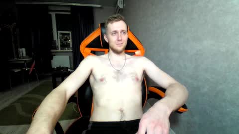 Snapshot of alexfox2018 chatting on March 10, 4:35 pm Alex online show from March 10, 4:35 pm