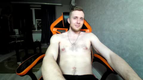 Snapshot of alexfox2018 chatting on March 11, 11:04 pm Alex online show from March 11, 11:04 pm