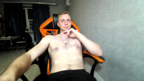 Snapshot of alexfox2018 chatting on January 8, 7:38 pm Alex online show from January 8, 7:38 pm