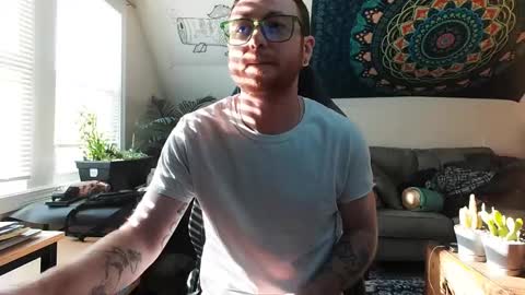 Snapshot of alexfoxxe chatting on December 1, 6:30 pm alexfoxxe online show from December 1, 6:30 pm