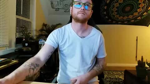 Snapshot of alexfoxxe chatting on December 4, 6:22 am alexfoxxe online show from December 4, 6:22 am