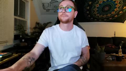 Snapshot of alexfoxxe chatting on December 13, 5:05 am alexfoxxe online show from December 13, 5:05 am