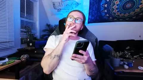 Snapshot of alexfoxxe chatting on January 17, 5:11 am alexfoxxe online show from January 17, 5:11 am