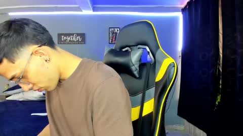 alexgiraldo__ online show from September 12, 12:38 pm