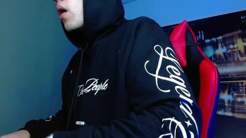 alexgiraldo__ online show from April 17, 12:08 pm