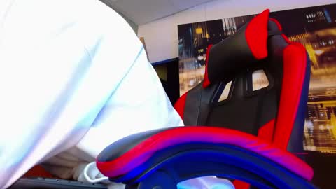 alexgiraldo__ online show from June 1, 12:07 pm