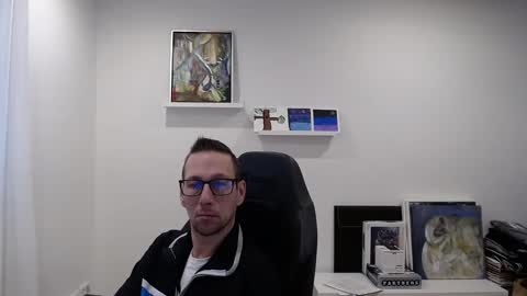 Snapshot of alexhunter4u chatting on January 6, 8:24 am alexhunter4u online show from January 6, 8:24 am