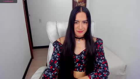 alexia_dussan online show from January 18, 9:40 pm