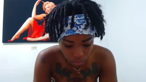 Snapshot of alexia_sinclaire24 chatting on September 12, 11:37 pm alexia_sinclaire24 online show from September 12, 11:37 pm