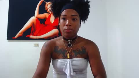 Snapshot of alexia_sinclaire24 chatting on October 5, 9:13 pm alexia_sinclaire24 online show from October 5, 9:13 pm