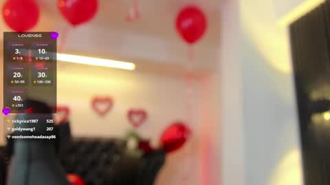 Alexiaa  Online 1430 to 2100 GMT-5 online show from February 19, 6:33 am