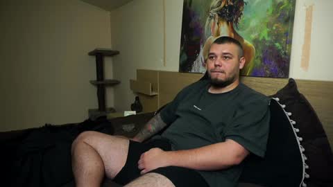 Snapshot of alexirr chatting on December 17, 11:16 pm Alex online show from December 17, 11:16 pm