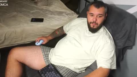 Snapshot of alexirr chatting on November 12, 8:52 pm Alex online show from November 12, 8:52 pm