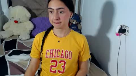 -- ALEXIS -- online show from July 19, 2:04 am