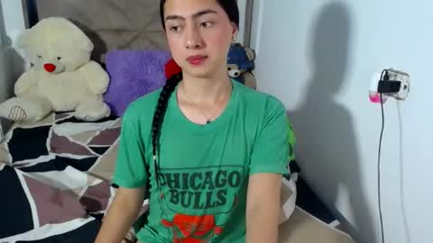 -- ALEXIS -- online show from July 21, 2:25 am