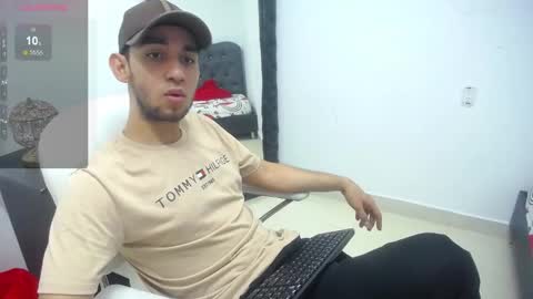 Snapshot of alexiscollinss chatting on February 5, 1:33 pm alexiscollinss online show from February 5, 1:33 pm