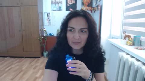 AlexisMillers online show from October 25, 8:55 am