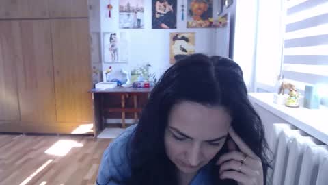 AlexisMillers online show from March 5, 11:50 am