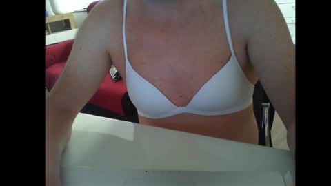 Snapshot of alexja_ganja chatting on October 10, 6:34 am Alexia online show from October 10, 6:34 am