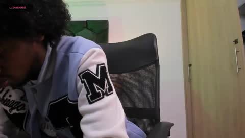 Snapshot of alexjaccob chatting on May 25, 1:06 pm Alex Jaccob online show from May 25, 1:06 pm