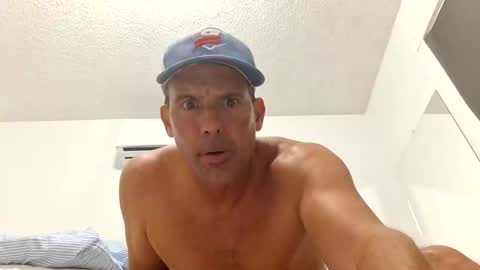 alexkentucky2841109154 online show from October 3, 9:45 pm