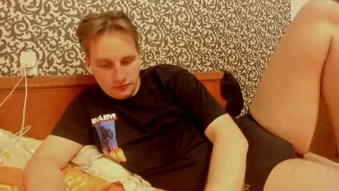 Snapshot of alexs9xtime chatting on April 21, 7:06 pm alexs9xtime online show from April 21, 7:06 pm