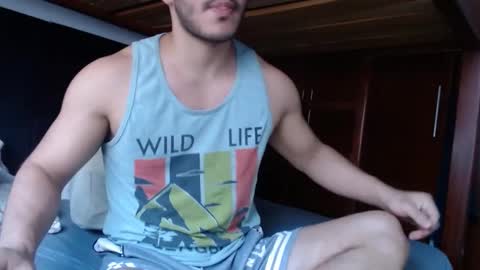 Snapshot of alexsb1998 chatting on February 1, 10:44 pm alexsb1998 online show from February 1, 10:44 pm