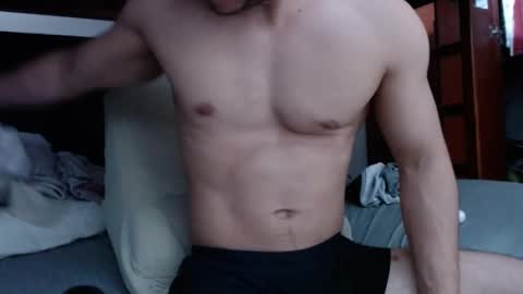 Snapshot of alexsb1998 chatting on February 6, 8:29 am alexsb1998 online show from February 6, 8:29 am