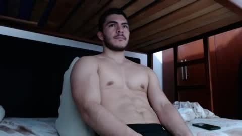 Snapshot of alexsb1998 chatting on February 11, 8:48 am alexsb1998 online show from February 11, 8:48 am