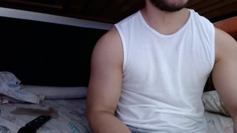 Snapshot of alexsb1998 chatting on March 2, 9:31 am alexsb1998 online show from March 2, 9:31 am