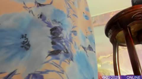 alexa y alex online show from March 9, 12:42 pm