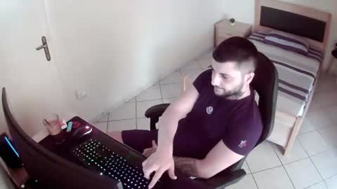Snapshot of alexthepro00 chatting on June 17, 4:52 pm alexthepro00 online show from June 17, 4:52 pm