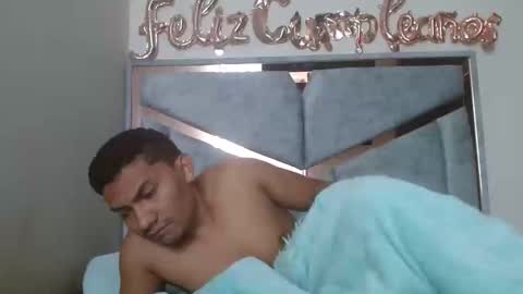 alex y luisa online show from January 7, 2:41 pm