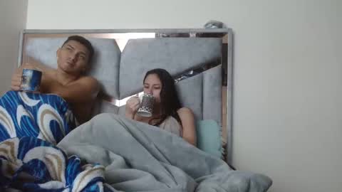 alex y luisa online show from November 16, 3:28 pm