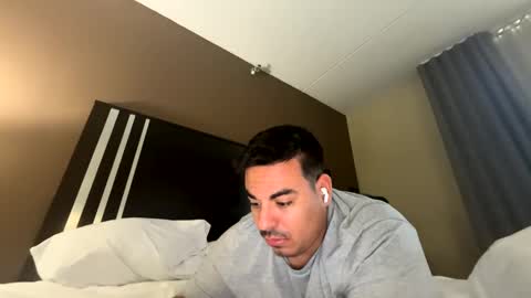 Snapshot of alexwild51 chatting on March 1, 8:21 pm Alexander online show from March 1, 8:21 pm