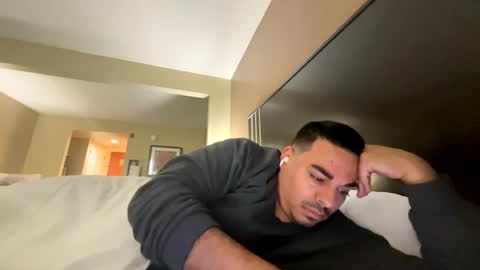 Snapshot of alexwild51 chatting on March 2, 8:29 pm Alexander online show from March 2, 8:29 pm